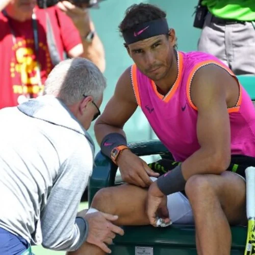 rafael-nadal-injury Rafael Nadal managing chronic knee tendinitis – common tennis injury addressed by Sports Physiotherapist Dr Raina Ranney in Mumbai at Genesis Sports Physiotherapy Clinic